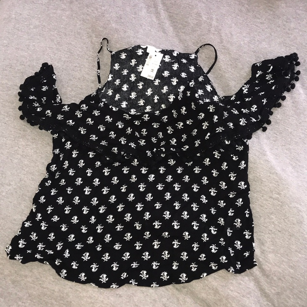 Dark blue and white top size Medium